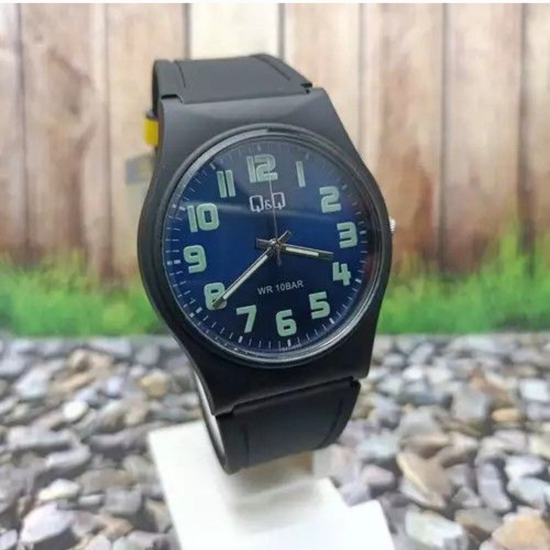 ساعت مچی عقربه ای کیو اند کیو مدل VS42J003Y