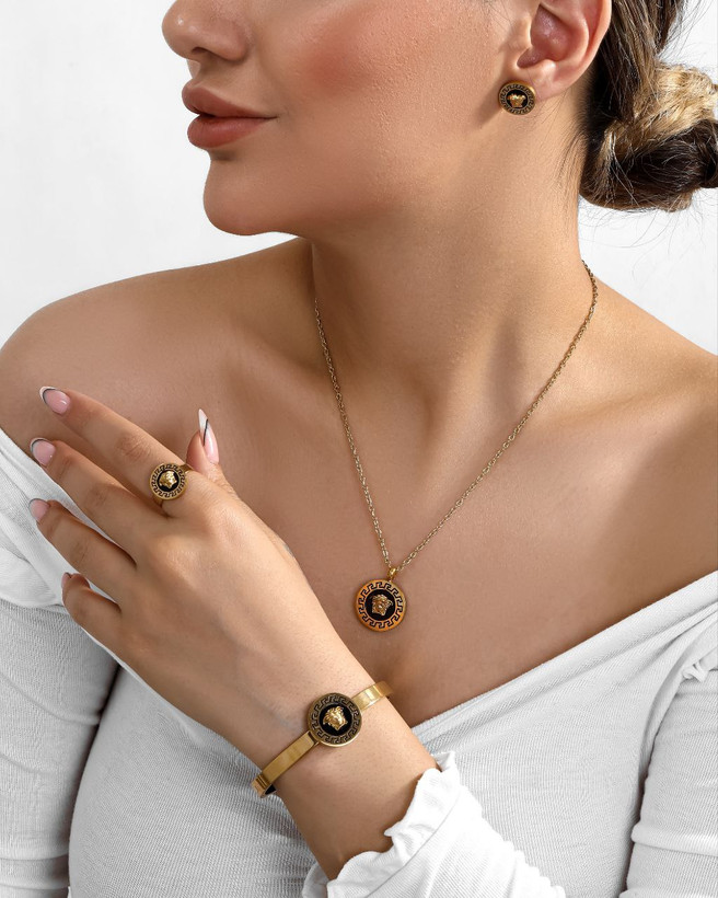 سرویس زنانه ورساچه کد A0057